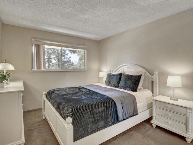 2860 N Los Felices Road 206, Palm Springs, CA 92262