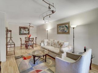 2860 N Los Felices Road 206, Palm Springs, CA 92262