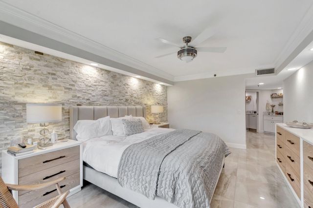 5279 S Fountains Dr S S 304, Lake Worth, FL 33467