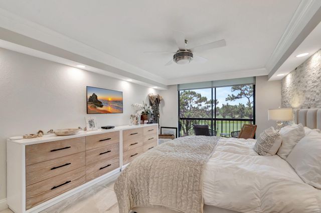 5279 S Fountains Dr S S 304, Lake Worth, FL 33467