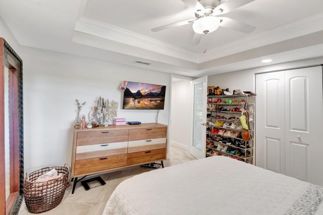 5279 S Fountains Dr S S 304, Lake Worth, FL 33467