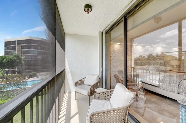 5279 S Fountains Dr S S 304, Lake Worth, FL 33467