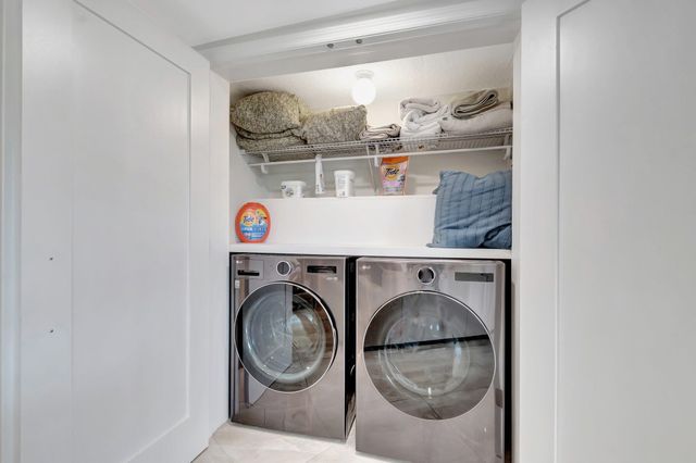 5279 S Fountains Dr S S 304, Lake Worth, FL 33467