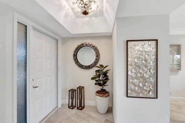 5279 S Fountains Dr S S 304, Lake Worth, FL 33467