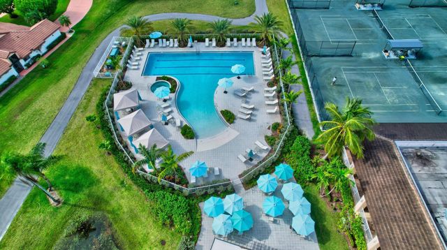 5279 S Fountains Dr S S 304, Lake Worth, FL 33467