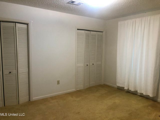 1534 Tracewood Drive, Jackson, MS 39211