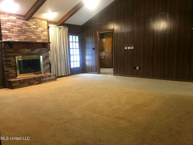 1534 Tracewood Drive, Jackson, MS 39211