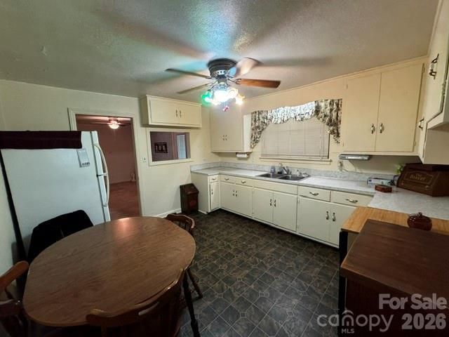 529 10th Street Place NW, Hickory, NC 28601