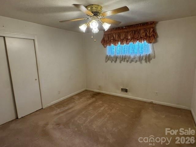 529 10th Street Place NW, Hickory, NC 28601