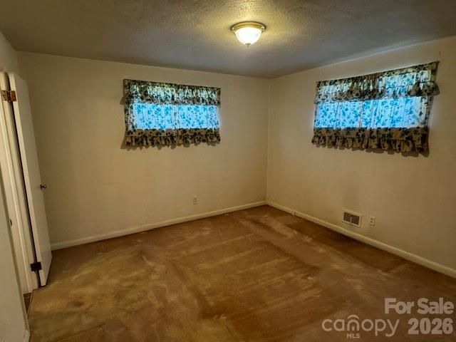 529 10th Street Place NW, Hickory, NC 28601