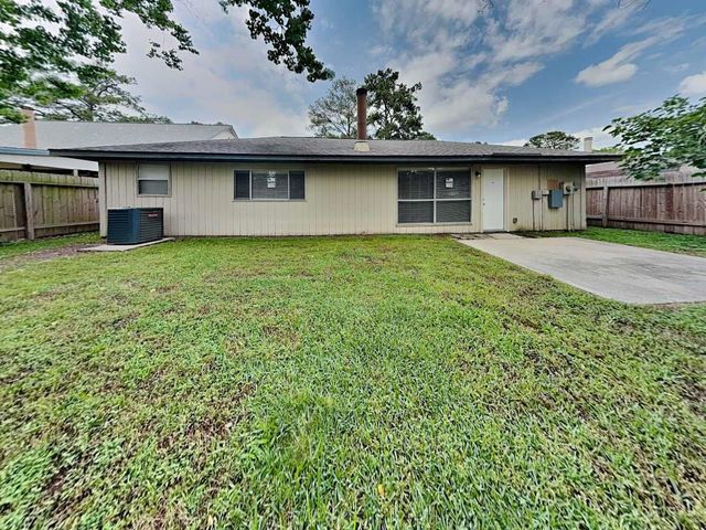 4815 Diehlwood Place, Spring, TX 77388