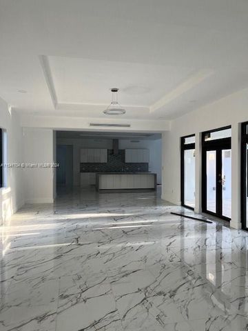 5455 SW 60 CT, Miami, FL 33155