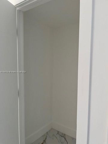 5455 SW 60 CT, Miami, FL 33155