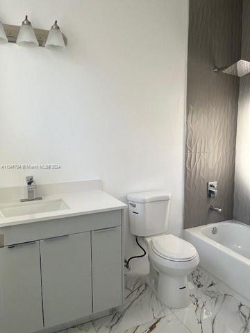 5455 SW 60 CT, Miami, FL 33155