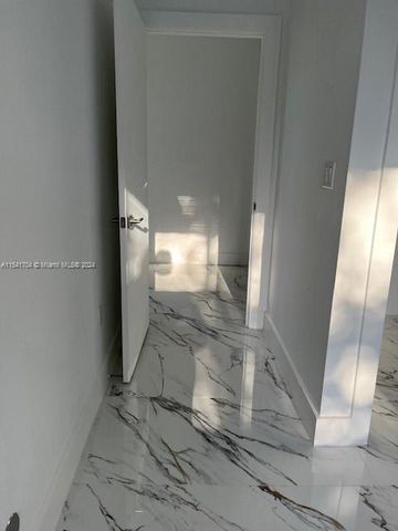 5455 SW 60 CT, Miami, FL 33155