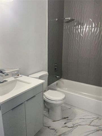 5455 SW 60 CT, Miami, FL 33155