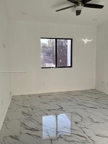 5455 SW 60 CT, Miami, FL 33155