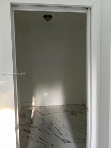 5455 SW 60 CT, Miami, FL 33155