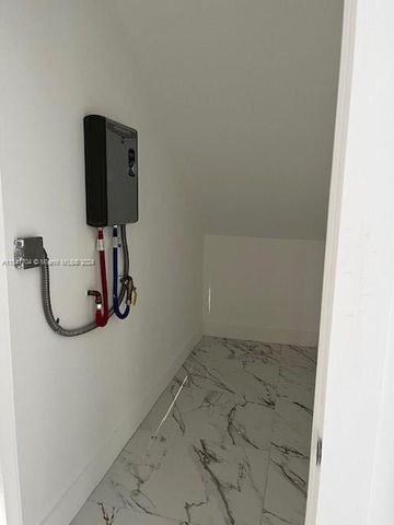 5455 SW 60 CT, Miami, FL 33155