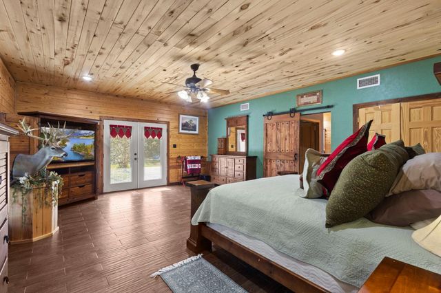 10077 Cravens Camp Road, Silsbee, TX 77656