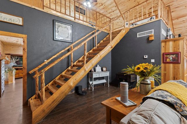 10077 Cravens Camp Road, Silsbee, TX 77656