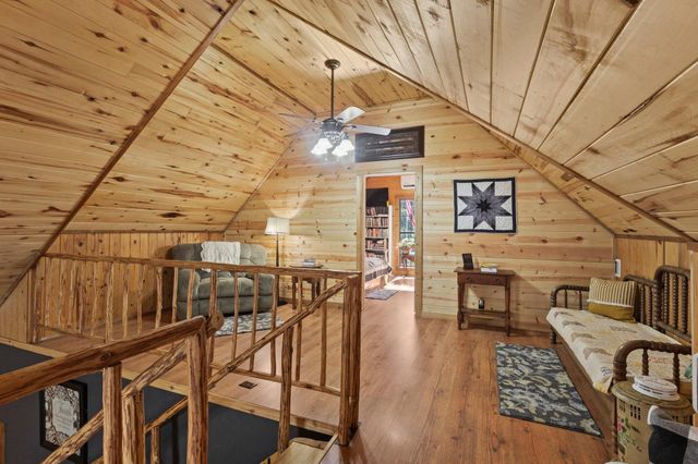 10077 Cravens Camp Road, Silsbee, TX 77656