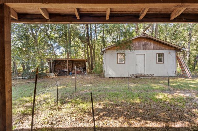 10077 Cravens Camp Road, Silsbee, TX 77656