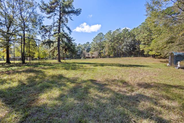 10077 Cravens Camp Road, Silsbee, TX 77656