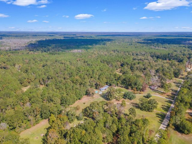 10077 Cravens Camp Road, Silsbee, TX 77656