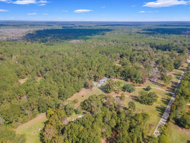 10077 Cravens Camp Road, Silsbee, TX 77656