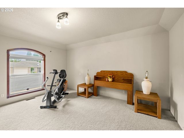 1732 Se 28TH Ct, Gresham, OR 97080