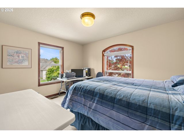 1732 Se 28TH Ct, Gresham, OR 97080