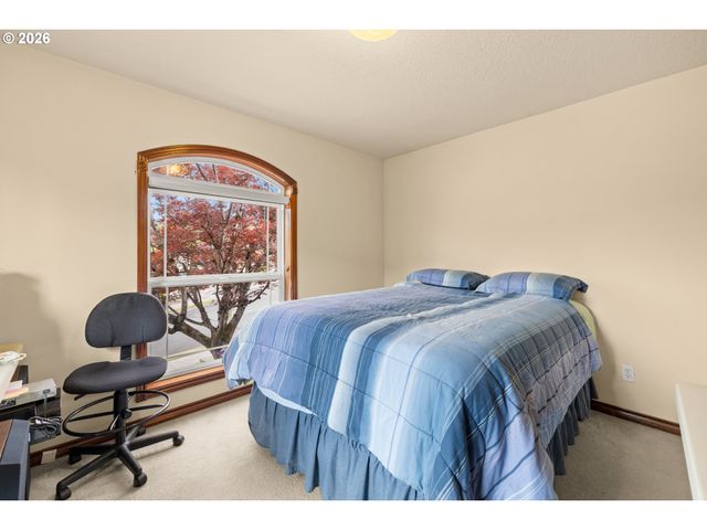 1732 Se 28TH Ct, Gresham, OR 97080