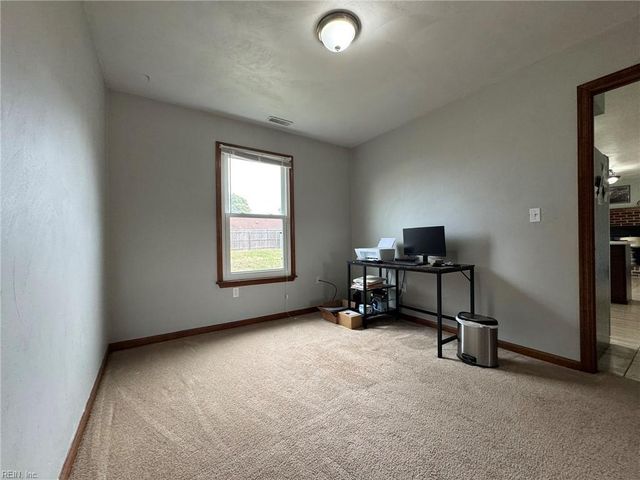 1116 Voss CT, Virginia Beach, VA 23454