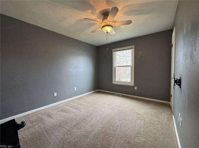 1116 Voss CT, Virginia Beach, VA 23454