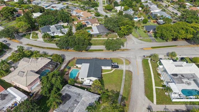 4601 W Hawthorne Circle, Hollywood, FL 33021