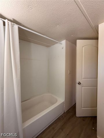 8205 Suncoast DR, North Fort Myers, FL 33917