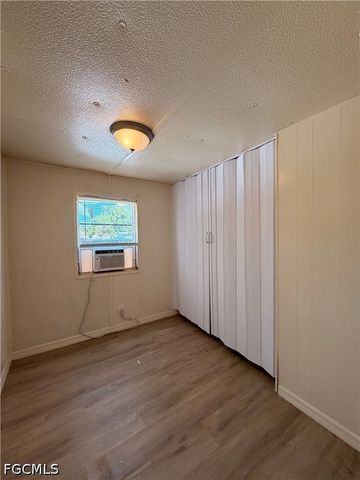 8205 Suncoast DR, North Fort Myers, FL 33917