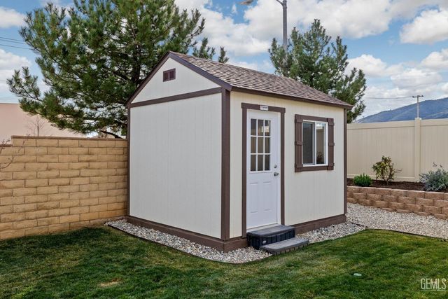 1360 Bodega Drive, Tehachapi, CA 93561