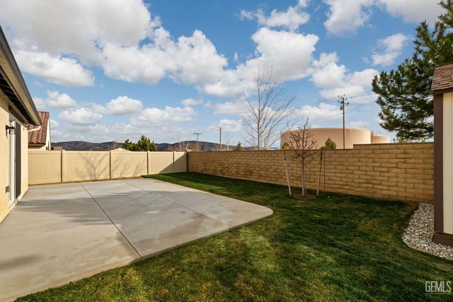1360 Bodega Drive, Tehachapi, CA 93561