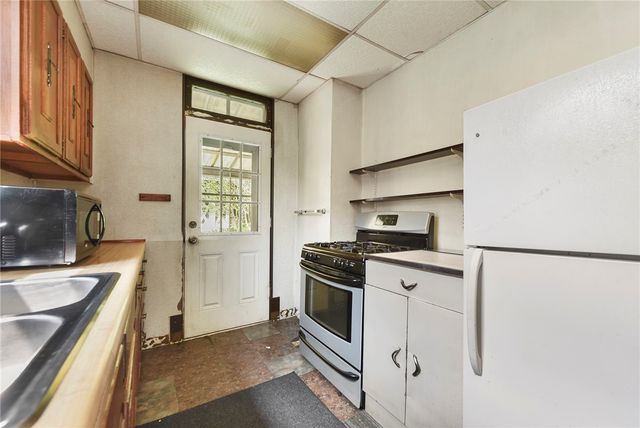 180 Provost Rd, Overbrook, PA 15227