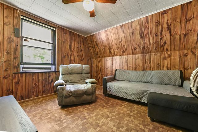180 Provost Rd, Overbrook, PA 15227