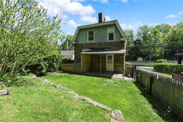180 Provost Rd, Overbrook, PA 15227