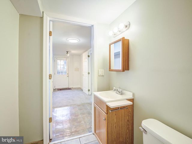 4008 ILLINOIS AVE NW, Washington, DC 20011