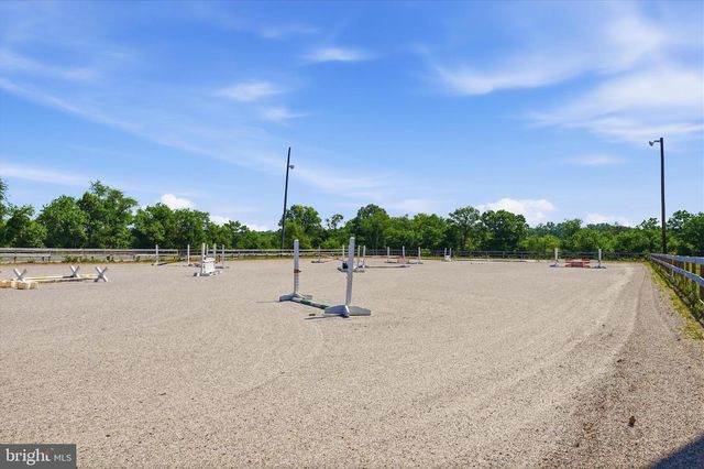 20800 WHITES FERRY RD, Poolesville, MD 20837