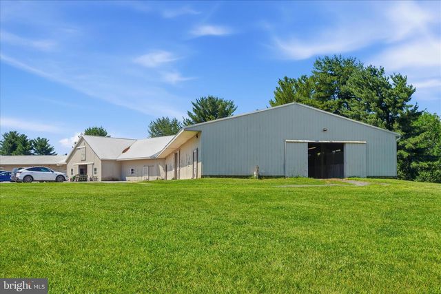 20800 WHITES FERRY RD, Poolesville, MD 20837
