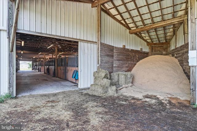 20800 WHITES FERRY RD, Poolesville, MD 20837