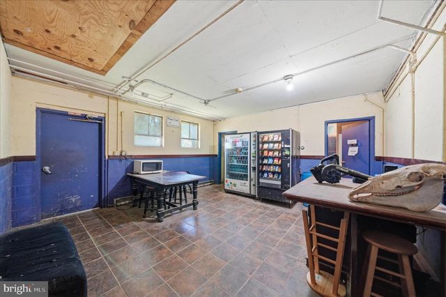 20800 WHITES FERRY RD, Poolesville, MD 20837