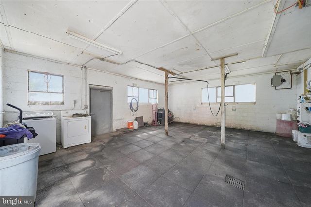 20800 WHITES FERRY RD, Poolesville, MD 20837