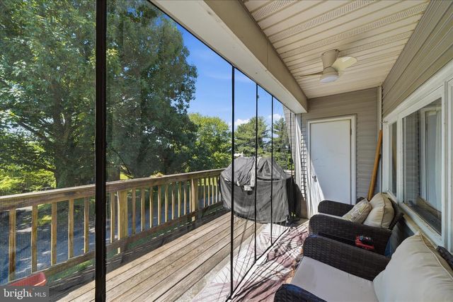 20800 WHITES FERRY RD, Poolesville, MD 20837